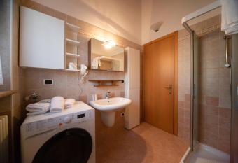 Agriturismo Corte dei Fiori has Balcony rooms