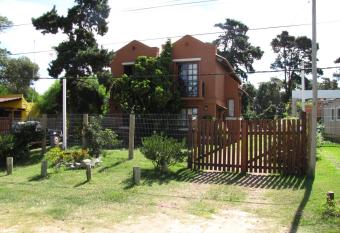 Los Nidos has Balcony rooms