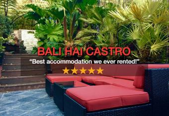 Bali Hai Castro has rooms with a private hot tub