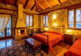 Pigi Tarlampa Hotel allows 18 year olds to book a room