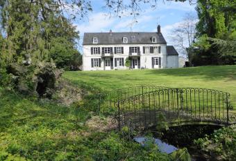 Clairefontaine Chambre d H  tes has Balcony rooms
