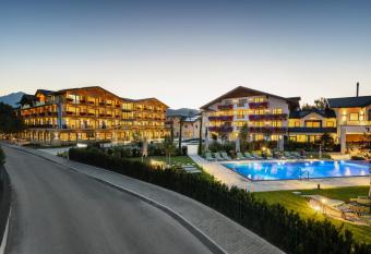 Hotel Gr  nauerhof has Balcony rooms