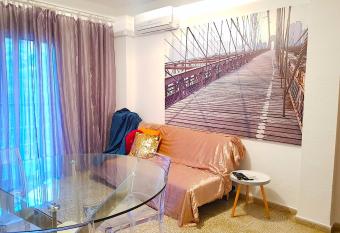 Alicante Central Apartment has Balcony rooms