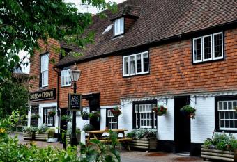 Rose and Crown allows 18 year olds to book a room