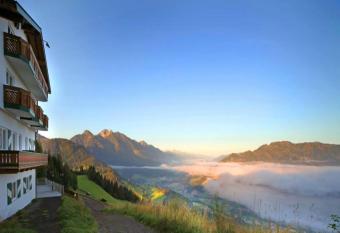 Hotel Hahnbaum has Balcony rooms