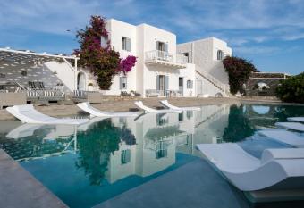 Villa Veni allows 18 year olds to book a room