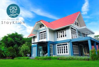 StayKtion has Balcony rooms