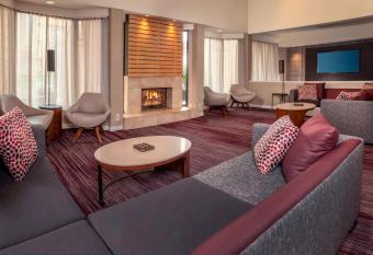 Sonesta Select Newark Christiana Mall has Balcony rooms