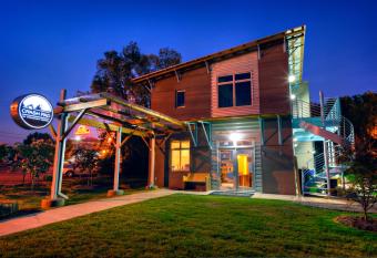 The Crash Pad: An Uncommon Hostel has Balcony rooms