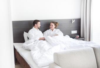 Kultaranta Resort allows 18 year olds to book a room