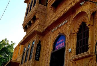 Hotel Fotiya jaisalmer allows 18 year olds to book a room