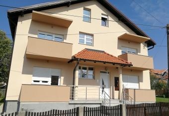 President 034 has Balcony rooms