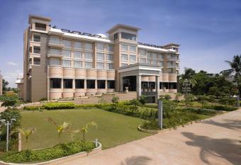 Royal Orchid Central Kireeti-HAMPI Hospet allows 18 year olds to book a room