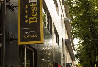 BEST BALTIC Kaunas allows 18 year olds to book a room