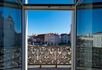 Radisson Collection Astorija Hotel, Vilnius has Balcony rooms