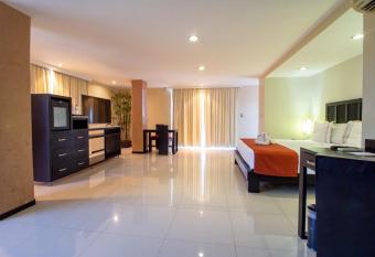 Hotel El Espa  ol Paseo de Montejo allows 18 year olds to book a room