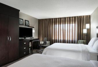 Courtyard by Marriott Worcester has Balcony rooms