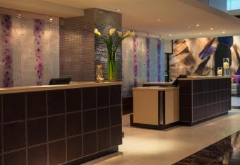 Renaissance Chicago North Shore Hotel allows 18 year olds to book a room