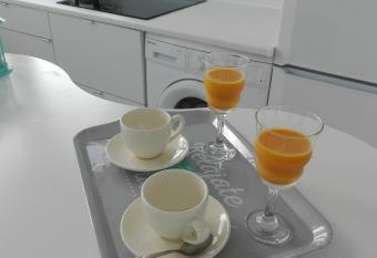 Apartamento Calero allows 18 year olds to book a room