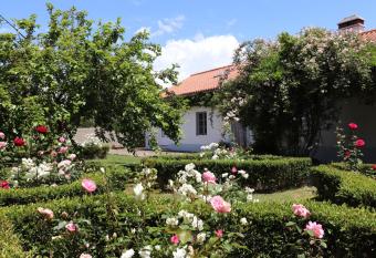 Monte dos Papa Figos has Balcony rooms