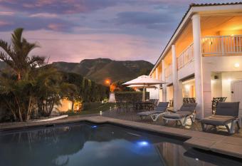 Oude Schuur Boutique Guesthouse allows 18 year olds to book a room