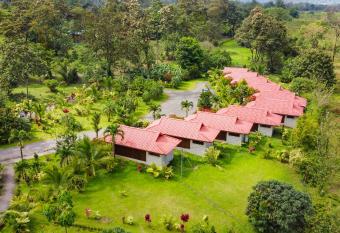 Arenal History INN allows 18 year olds to book a room