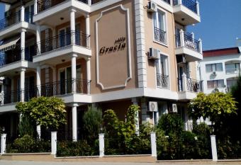 Villa Gracia has Balcony rooms