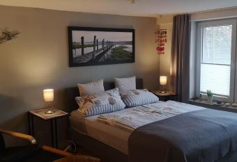 FeWo Auszeit allows 18 year olds to book a room