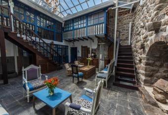 X.O Art House has Balcony rooms