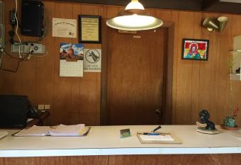 North King Motel allows 18 year olds to book a room