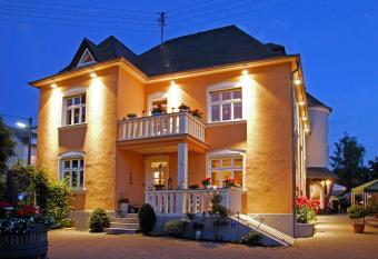 Weingut und G  stehaus Apel has Balcony rooms