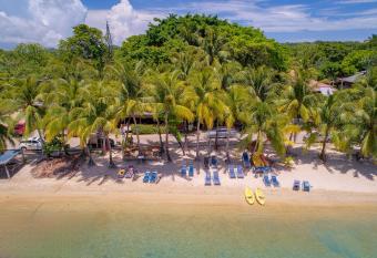 Hotel Posada Arco Iris allows 18 year olds to book a room