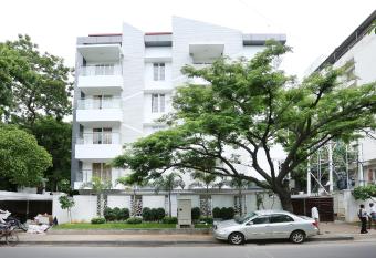 Treebo Trend Pechis Castle has Balcony rooms