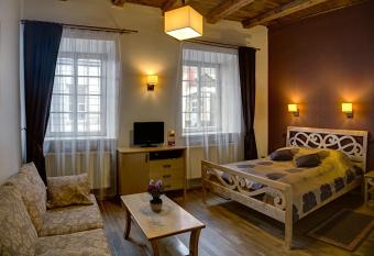 Bernardinu B&B House allows 18 year olds to book a room