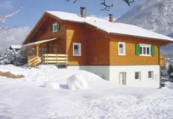 Chalet Montafon has Balcony rooms