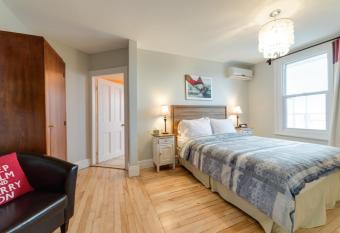 Chateau Des Tourelles allows 18 year olds to book a room