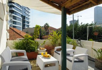 Neve Tzedek Original Style Apartments has Balcony rooms