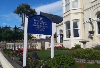 Bryn Derwen with Private Car Park allows 18 year olds to book a room