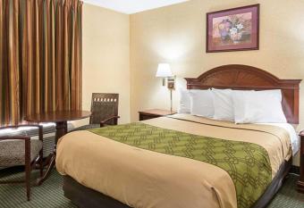 Econo Lodge Near Quantico Marine Base has Smoking rooms