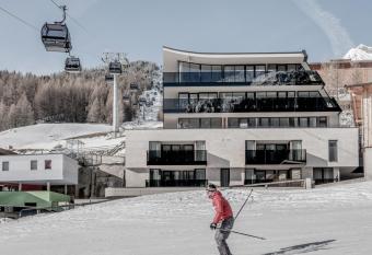 Regina s Alpenpanorama has Balcony rooms