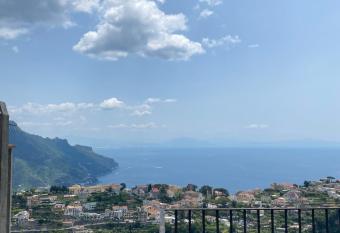 Casa di don Francesco has Balcony rooms