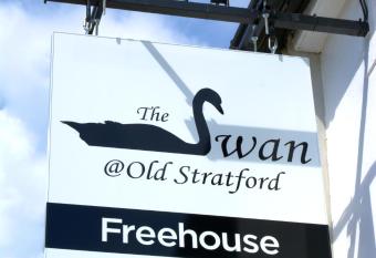 The Swan @Old Stratford has Balcony rooms