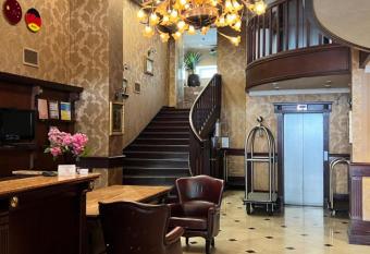 Frapolli Hotel has Balcony rooms