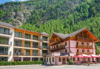 Gasthof Zwieselstein has Balcony rooms