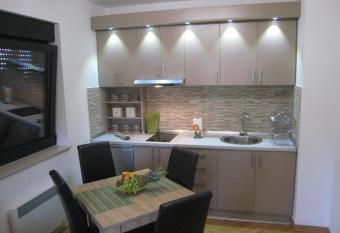 Apartment Jana allows 18 year olds to book a room