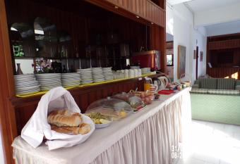 Sunlight Hotel has Balcony rooms