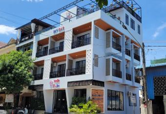 Park Inn Boutique and Hostel has Balcony rooms