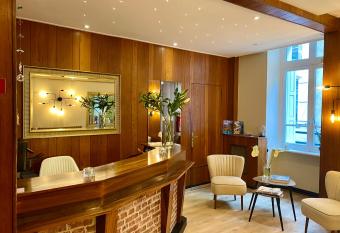 H  tel Moderna allows 18 year olds to book a room