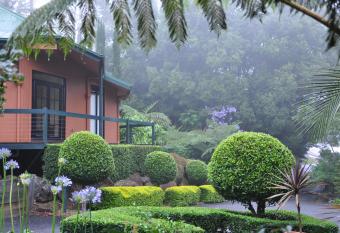 Escarpment Retreat & Day Spa for Couples has Balcony rooms