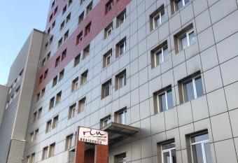 Vitan ApartHotel allows 18 year olds to book a room